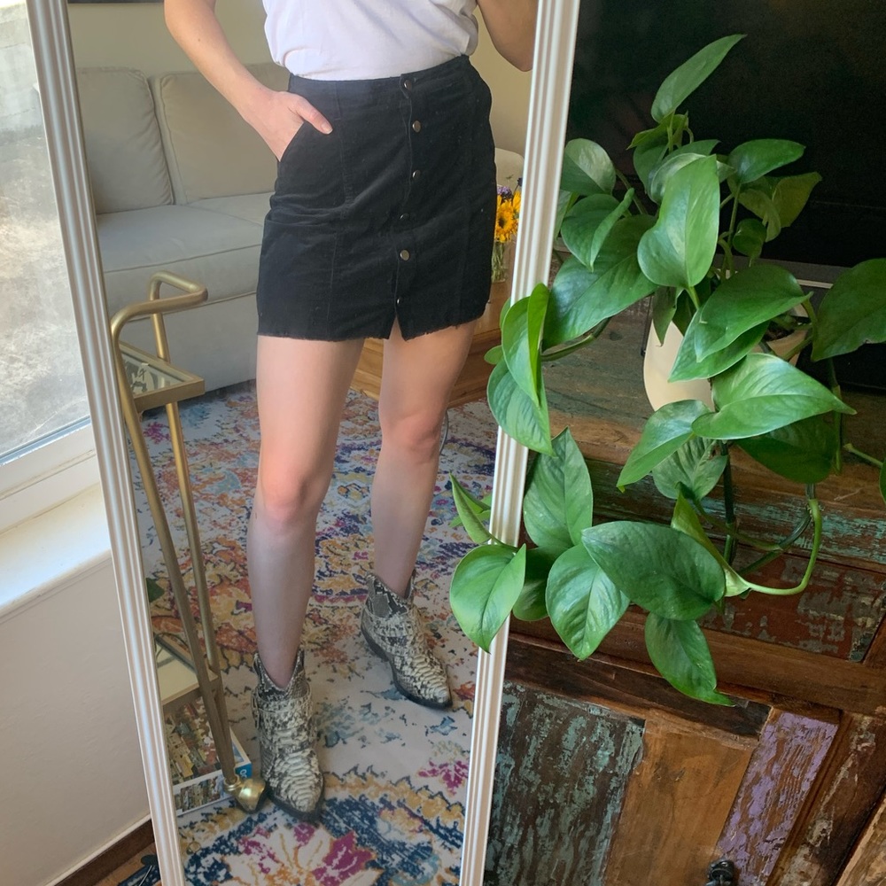 Aves Les Filles Button Down Skirt